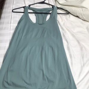 blue athleta tanktop. size 6